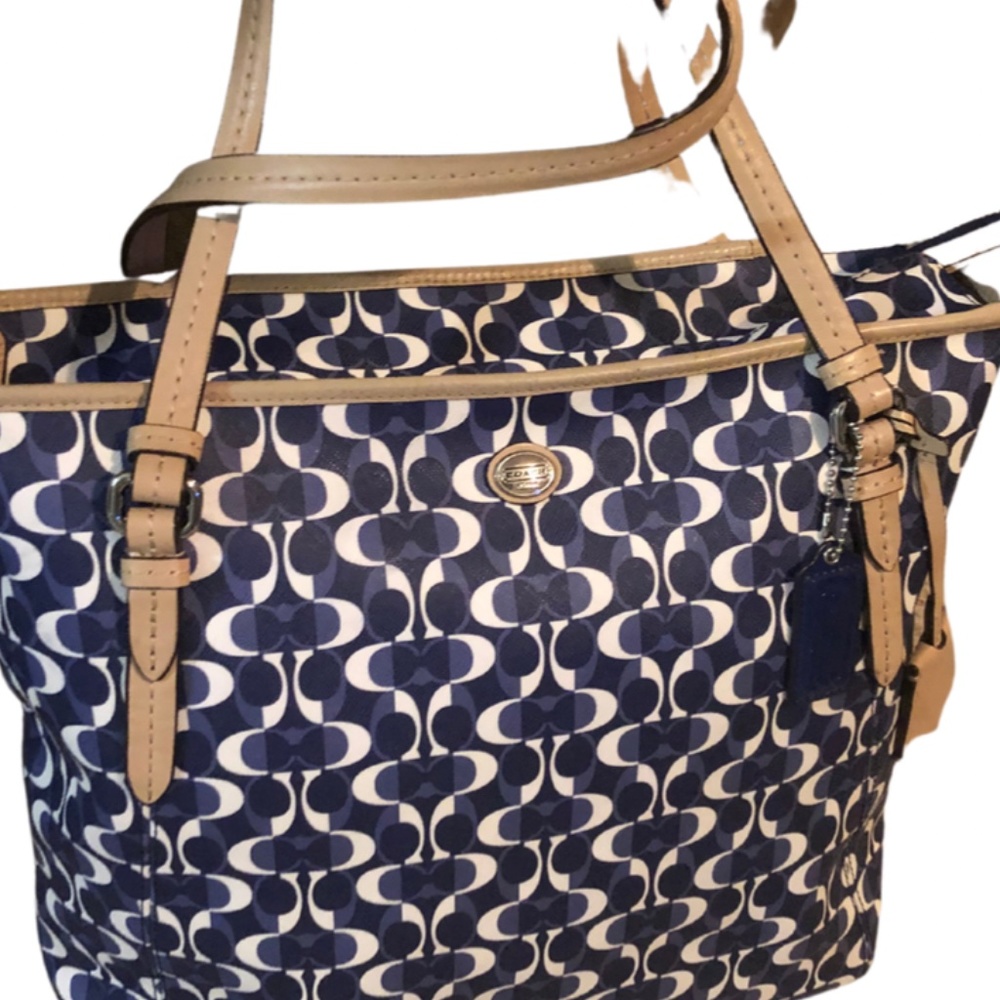 Small tote